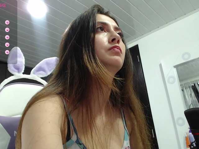 Amylov342's BongaCams show and profile