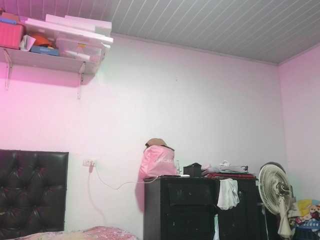 Aleja-wish's BongaCams show and profile