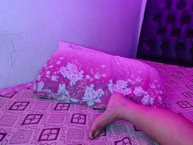 Aleja-wish's BongaCams show and profile