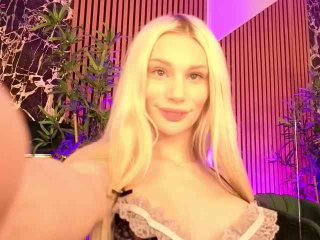 BarbieKara Live Webcam on BongaCams