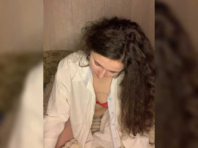 IlonaStar777 – webcam model profile photo