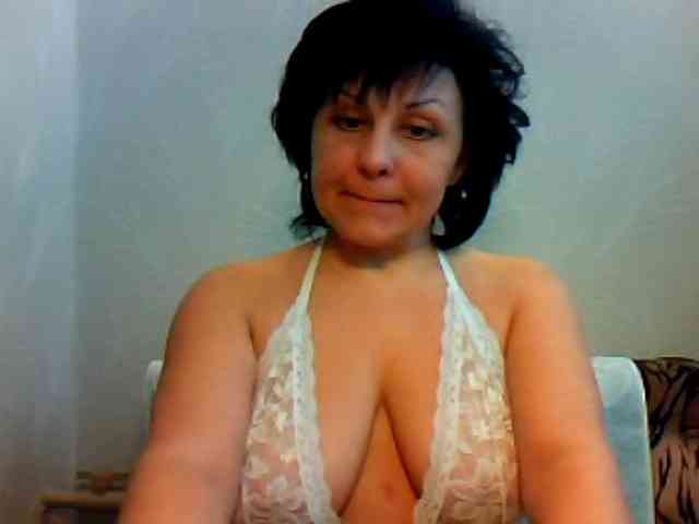 MatureWetPussyZvZ webcam