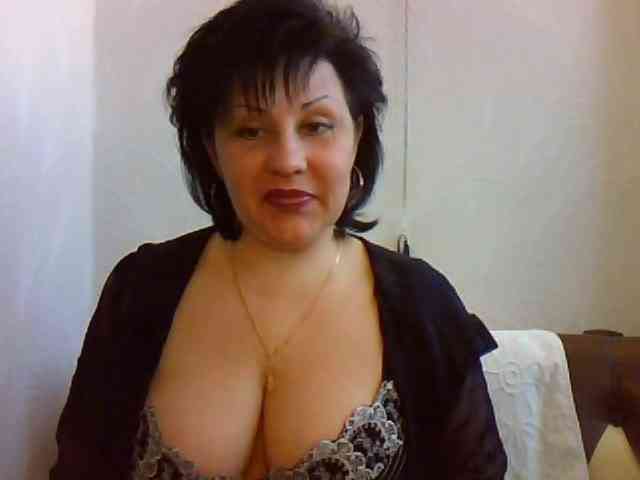 MatureWetPussyZvZ webcam