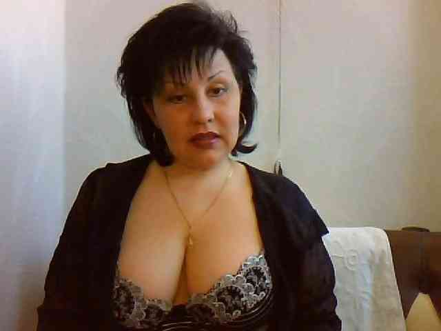 MatureWetPussyZvZ webcam