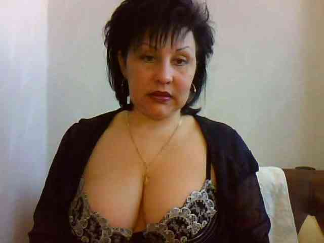 MatureWetPussyZvZ webcam