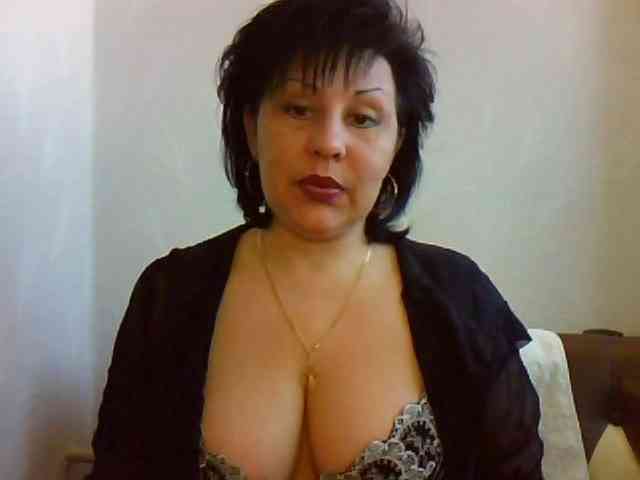 MatureWetPussyZvZ webcam