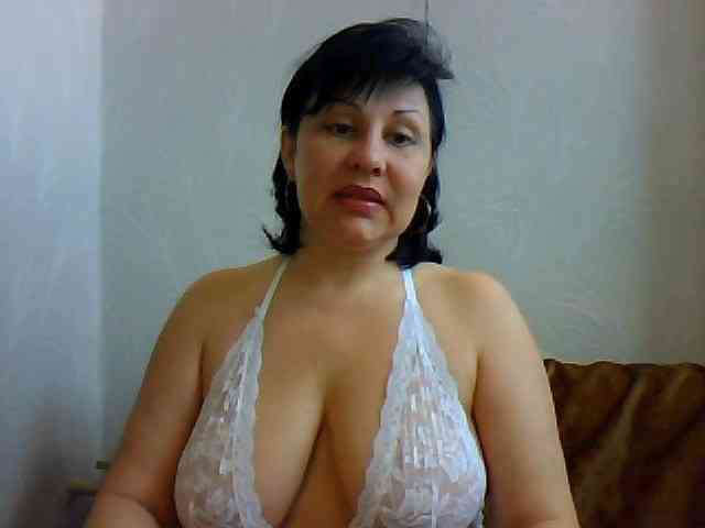 MatureWetPussyZvZ webcam