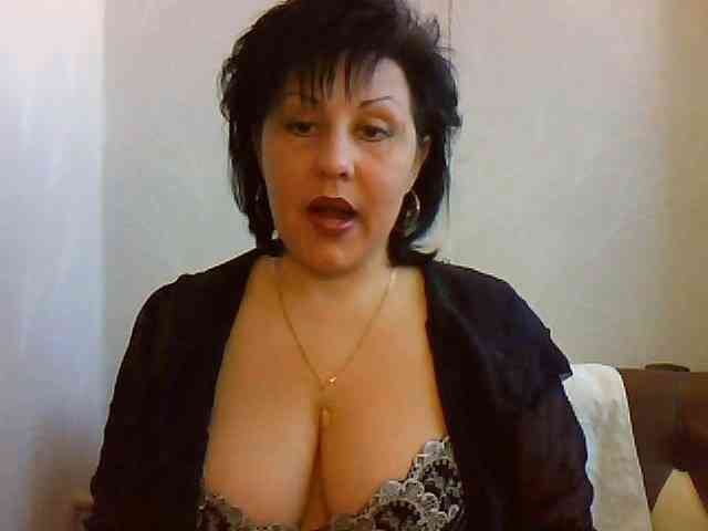 MatureWetPussyZvZ webcam