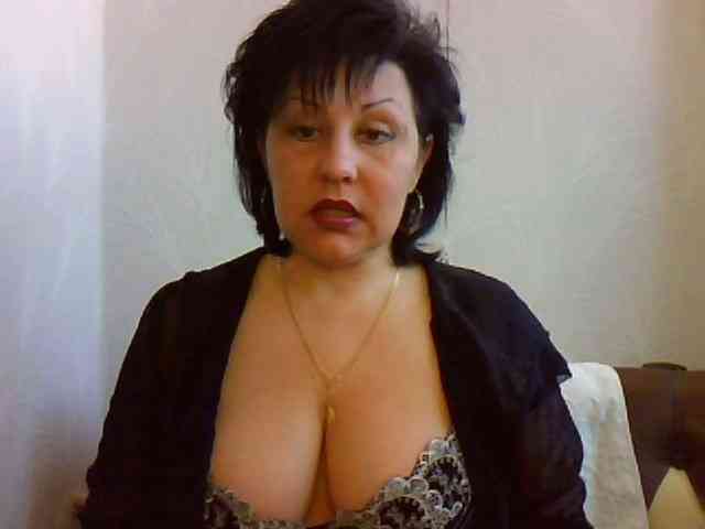 MatureWetPussyZvZ webcam