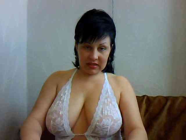 MatureWetPussyZvZ webcam