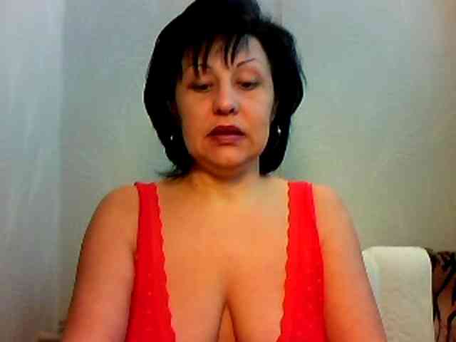 MatureWetPussyZvZ webcam