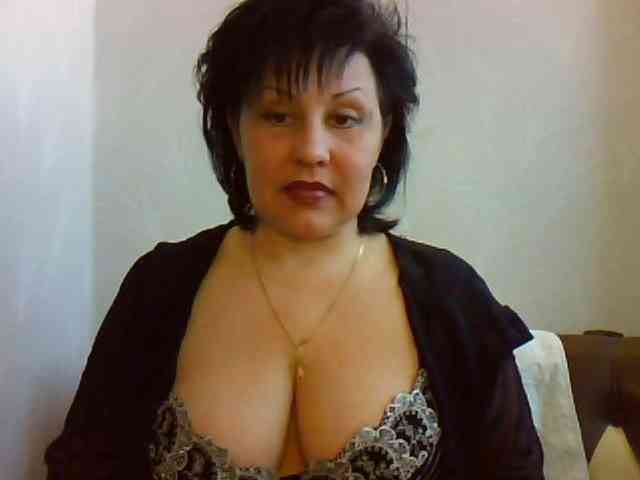 MatureWetPussyZvZ webcam