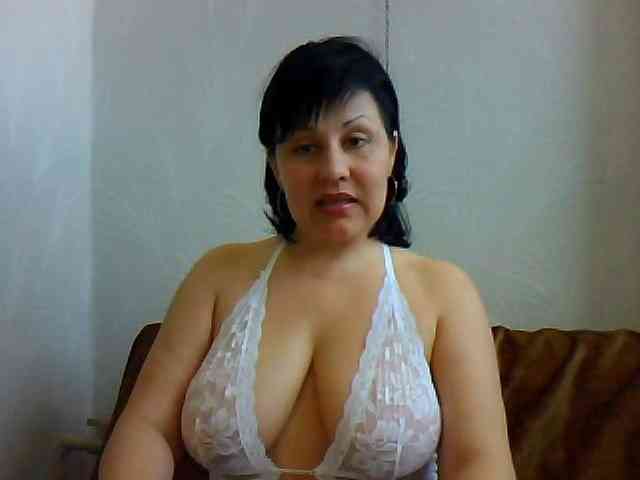 MatureWetPussyZvZ webcam