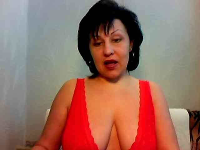 MatureWetPussyZvZ webcam