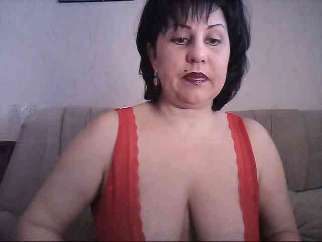 MatureWetPussyZvZ webcam