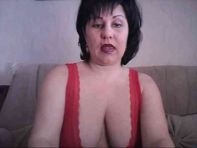 MatureWetPussyZvZ webcam