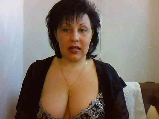 MatureWetPussyZvZ webcam