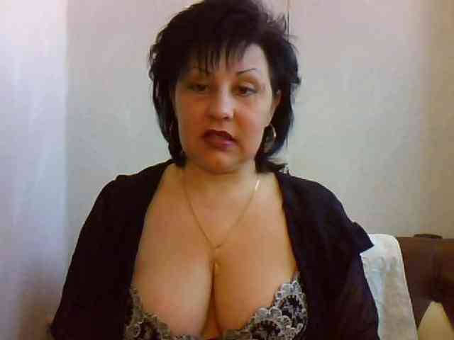 MatureWetPussyZvZ webcam