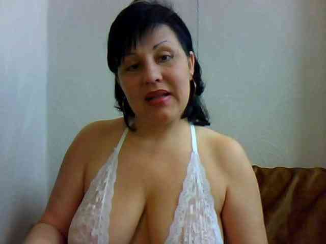 MatureWetPussyZvZ webcam