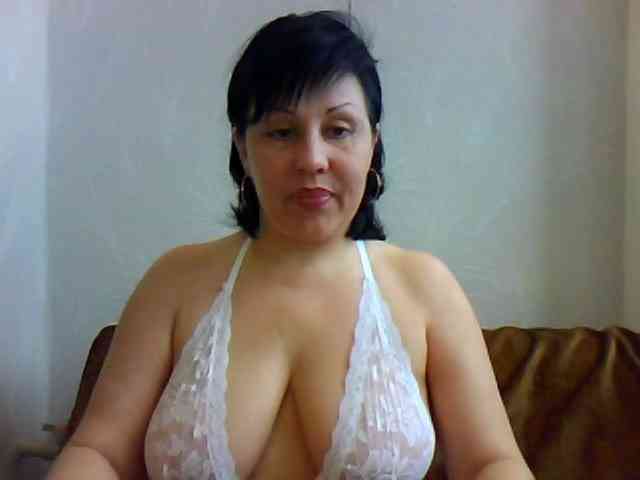 MatureWetPussyZvZ webcam