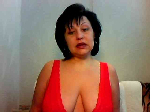 MatureWetPussyZvZ webcam