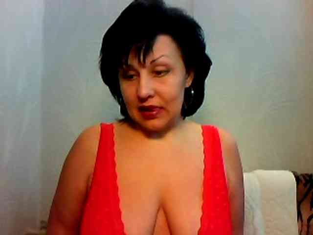 MatureWetPussyZvZ webcam