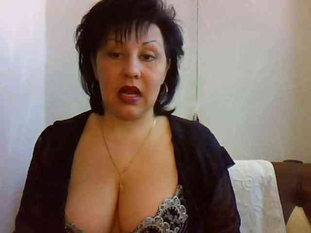 MatureWetPussyZvZ webcam