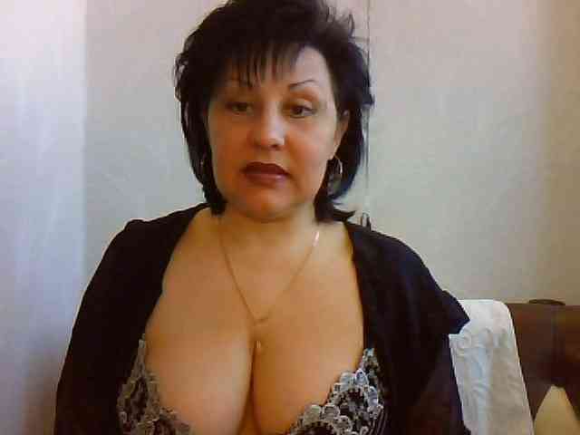 MatureWetPussyZvZ webcam