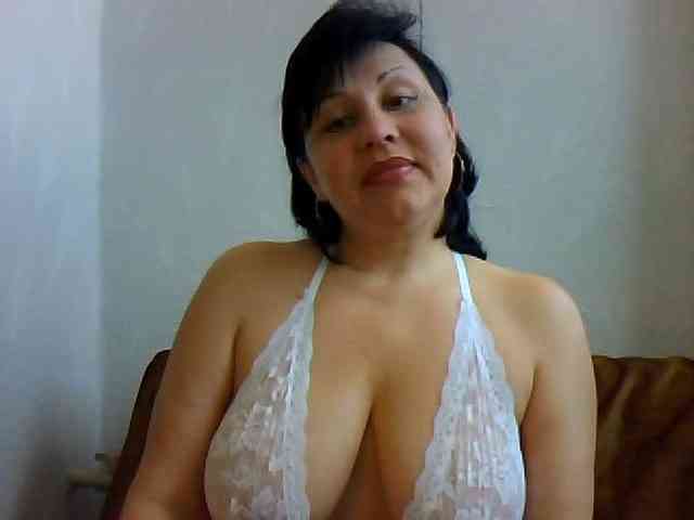 SweetPussyZvZ webcam