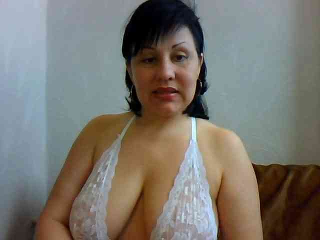 SweetPussyZvZ webcam