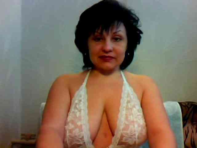 MatureWetPussyZvZ webcam