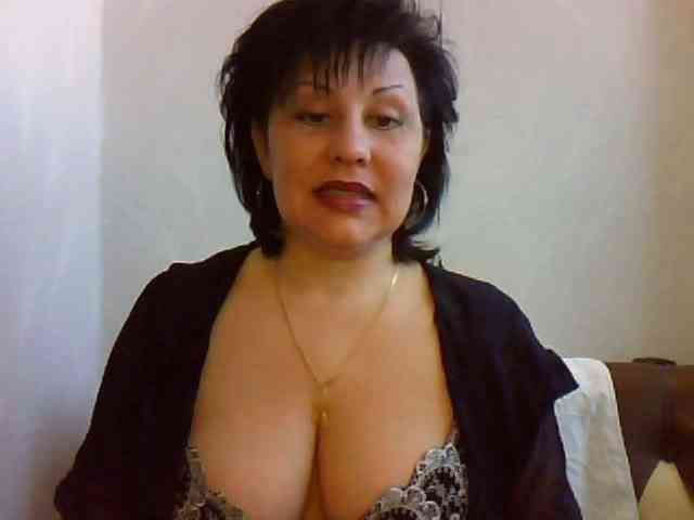 MatureWetPussyZvZ webcam