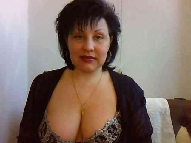 MatureWetPussyZvZ webcam