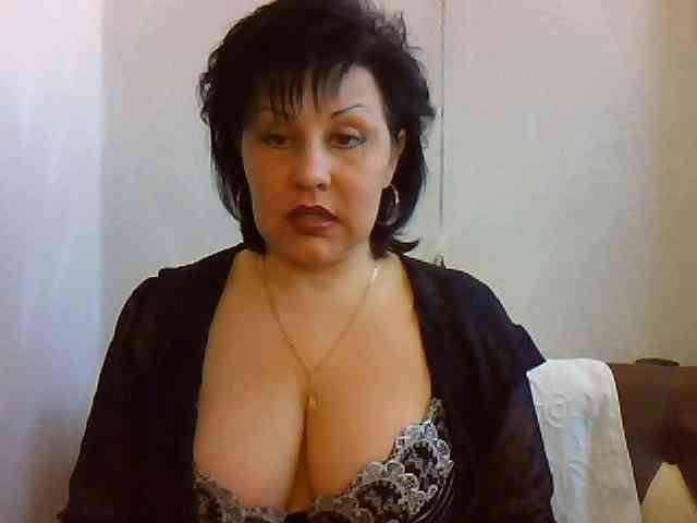 MatureWetPussyZvZ webcam