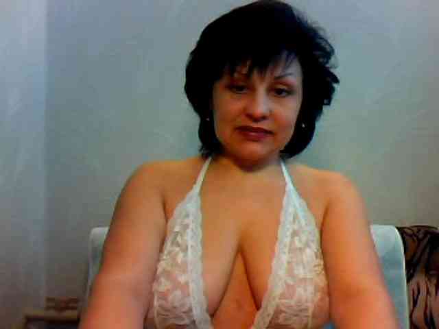 MatureWetPussyZvZ webcam