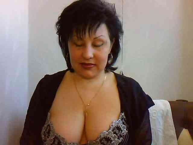 MatureWetPussyZvZ webcam