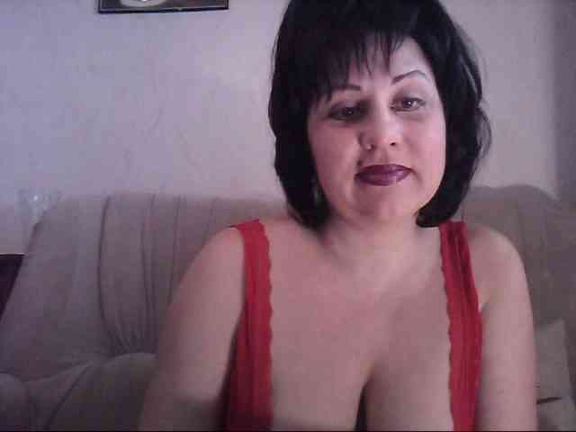 MatureWetPussyZvZ webcam