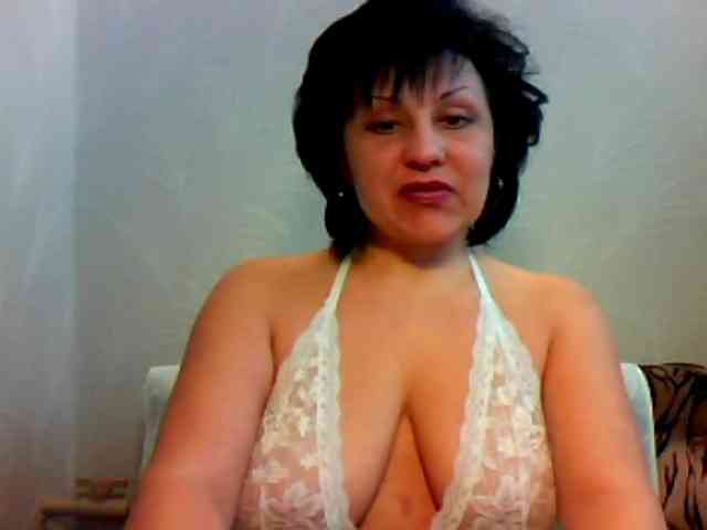 MatureWetPussyZvZ webcam