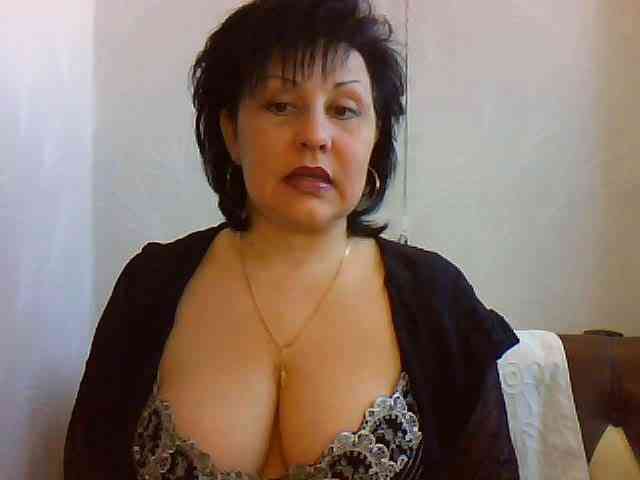 MatureWetPussyZvZ webcam