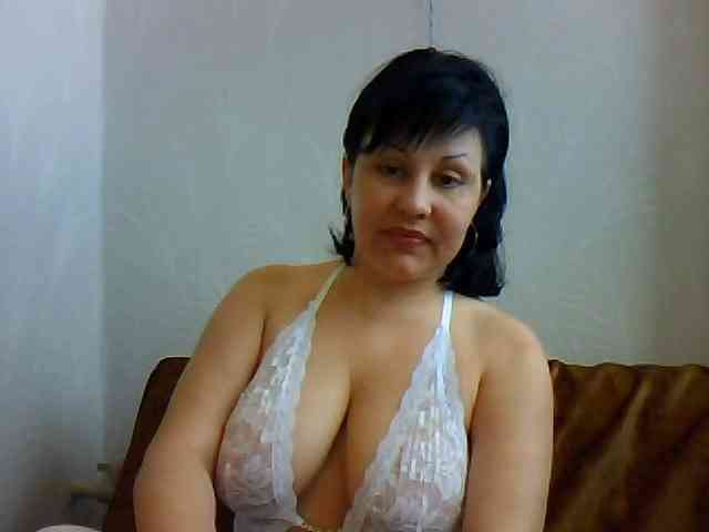 MatureWetPussyZvZ webcam