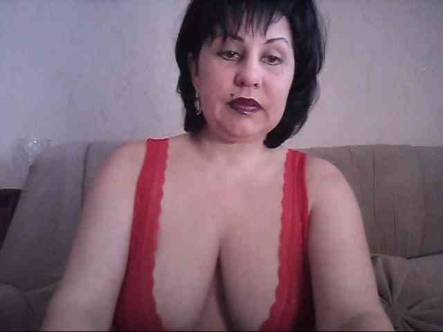 MatureWetPussyZvZ webcam