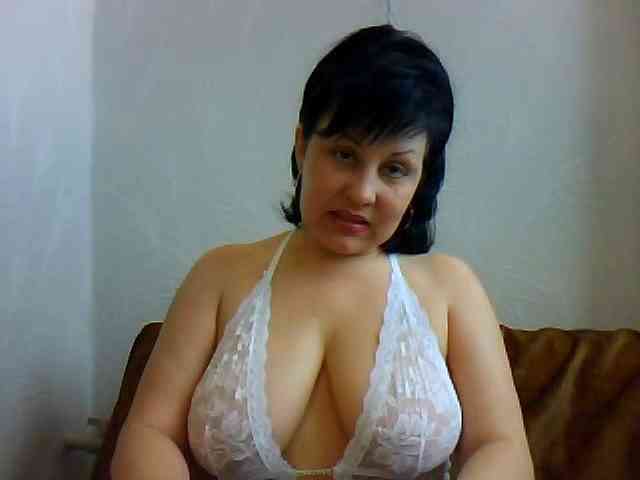 SweetPussyZvZ webcam