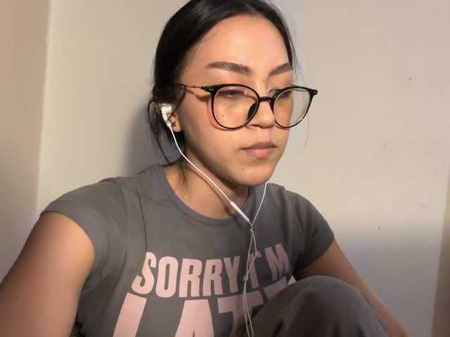 DonellaPrugh's BongaCams show and profile