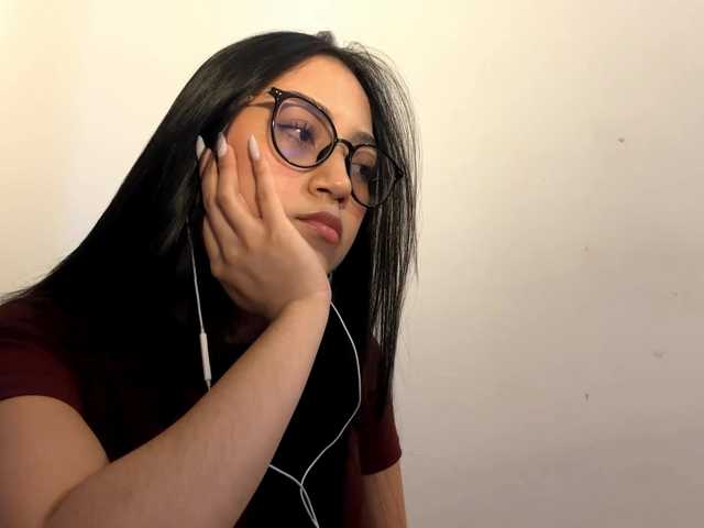 DonellaPrugh's BongaCams show and profile