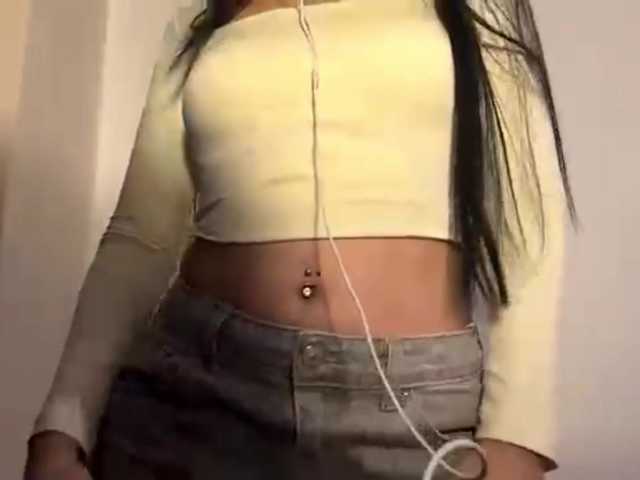 DonellaPrugh's BongaCams show and profile