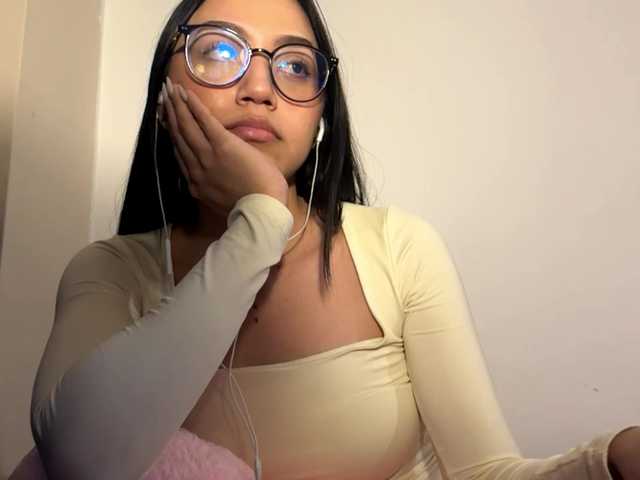 DonellaPrugh's BongaCams show and profile