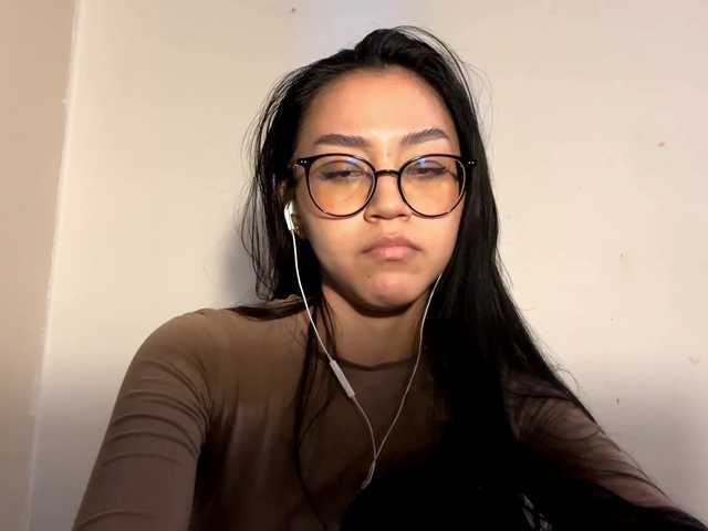 DonellaPrugh's BongaCams show and profile