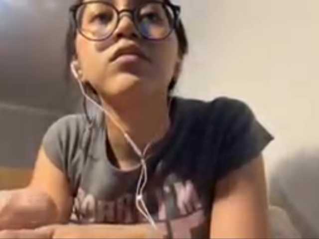 DonellaPrugh's BongaCams show and profile