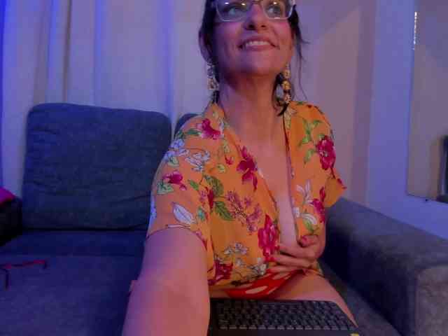 MonicaRosse webcam
