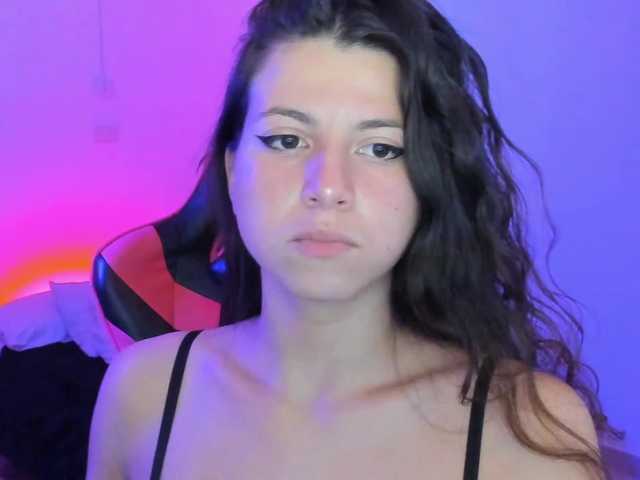 LolaMustaine's BongaCams show and profile